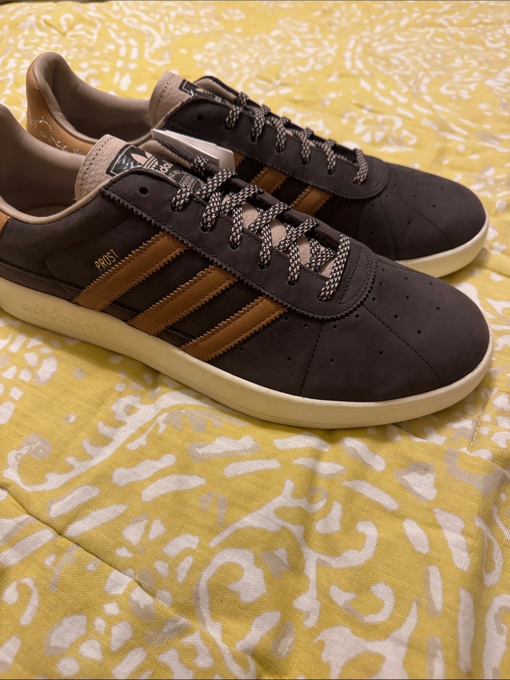 adidas Men’s Brown Suede Sneakers with Tan Stripes - Picture 2 of 10